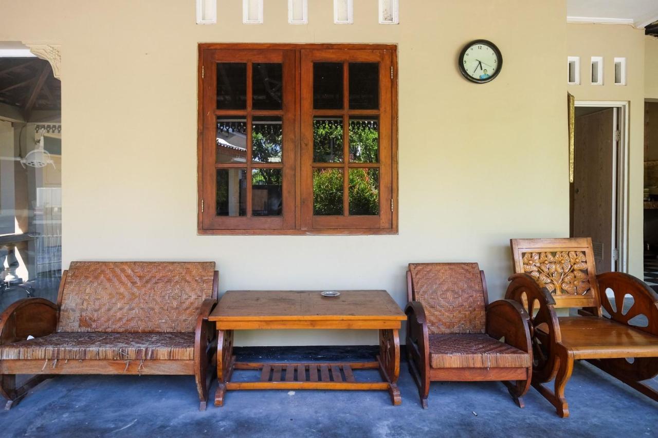 Отель Reddoorz Near Umy Yogyakarta Ngabean Экстерьер фото